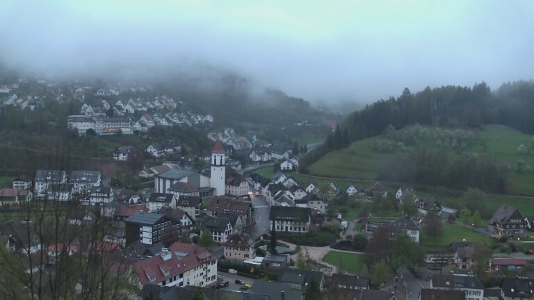 Dieses Bild zeigt eine Webcam-Aufnahme von Ottenhöfen, aufgenommen am Montag, den 13.04.2026 um 06:40 Uhr