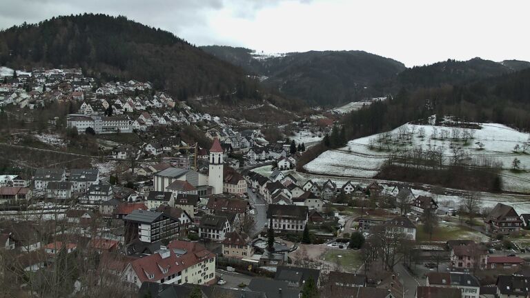 Dieses Bild zeigt eine Webcam-Aufnahme von Ottenhöfen, aufgenommen am Freitag, den 09.01.2026 um 09:10 Uhr