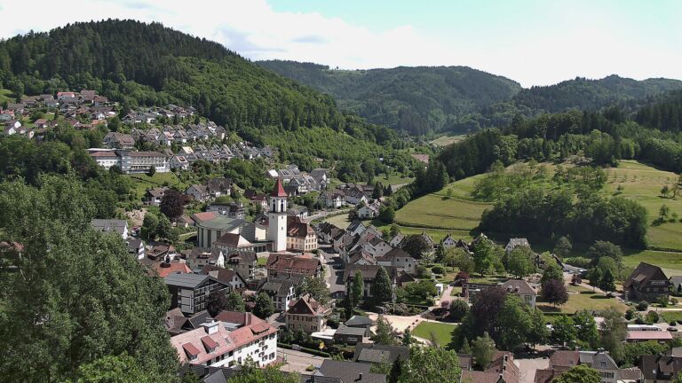 Dieses Bild zeigt eine Webcam-Aufnahme von Ottenhöfen, aufgenommen am Mittwoch, den 27.05.2026 um 15:20 Uhr