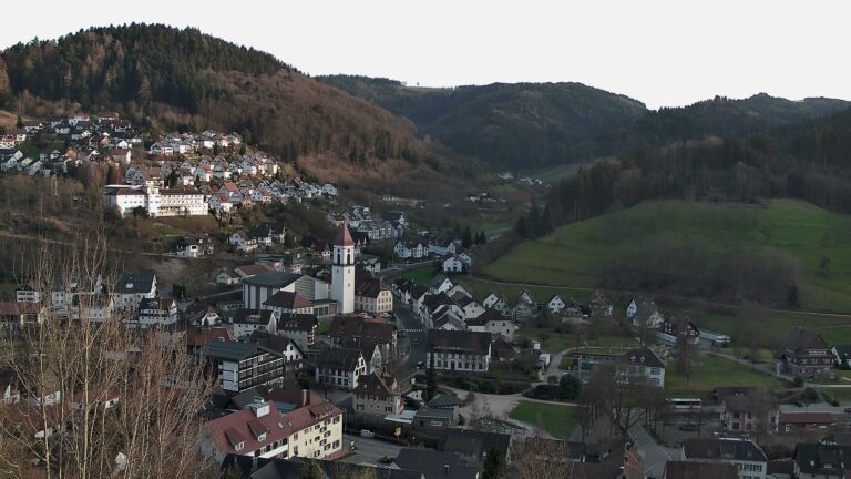 Dieses Bild zeigt eine Webcam-Aufnahme von Ottenhöfen, aufgenommen am Dienstag, den 03.03.2026 um 17:20 Uhr