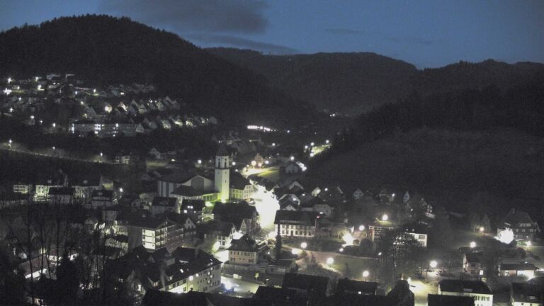 Dieses Bild zeigt eine Webcam-Aufnahme von Ottenhöfen, aufgenommen am Mittwoch, den 15.04.2026 um 05:40 Uhr