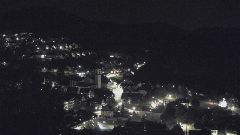 Dieses Bild zeigt eine Webcam-Aufnahme von Ottenhöfen, aufgenommen am Freitag, den 07.08.2026 um 23:30 Uhr
