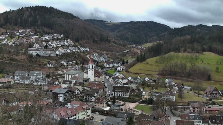 Dieses Bild zeigt eine Webcam-Aufnahme von Ottenhöfen, aufgenommen am Donnerstag, den 19.02.2026 um 15:40 Uhr