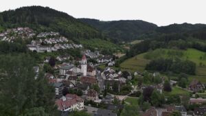 Dieses Bild zeigt eine Webcam-Aufnahme von Ottenhöfen, aufgenommen am Dienstag, den 09.06.2026 um 17:10 Uhr