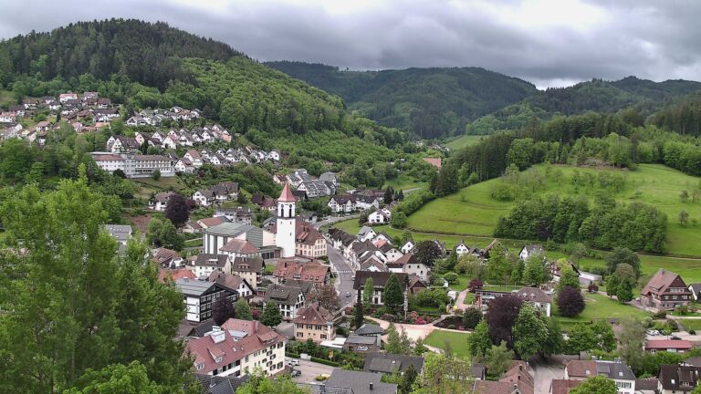 Dieses Bild zeigt eine Webcam-Aufnahme von Ottenhöfen, aufgenommen am Montag, den 11.05.2026 um 09:30 Uhr