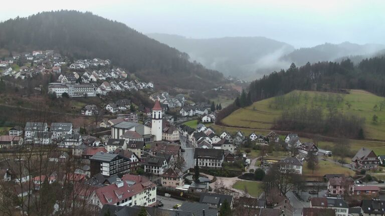 Dieses Bild zeigt eine Webcam-Aufnahme von Ottenhöfen, aufgenommen am Montag, den 02.02.2026 um 08:20 Uhr