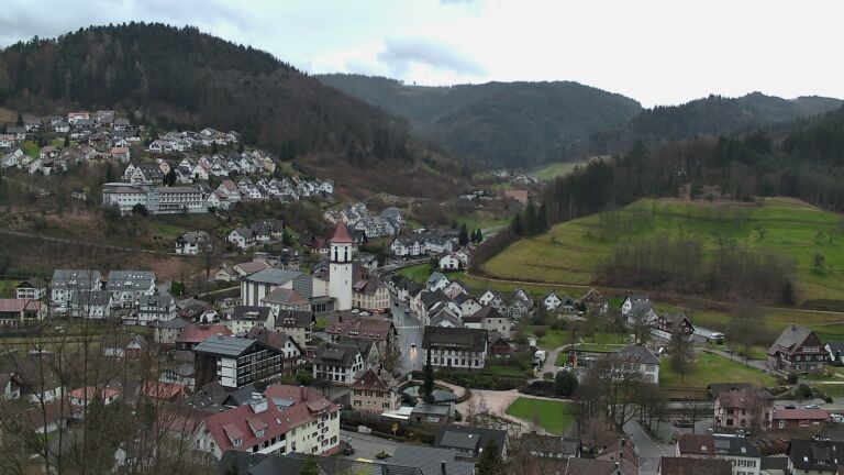 Dieses Bild zeigt eine Webcam-Aufnahme von Ottenhöfen, aufgenommen am Mittwoch, den 11.03.2026 um 17:00 Uhr